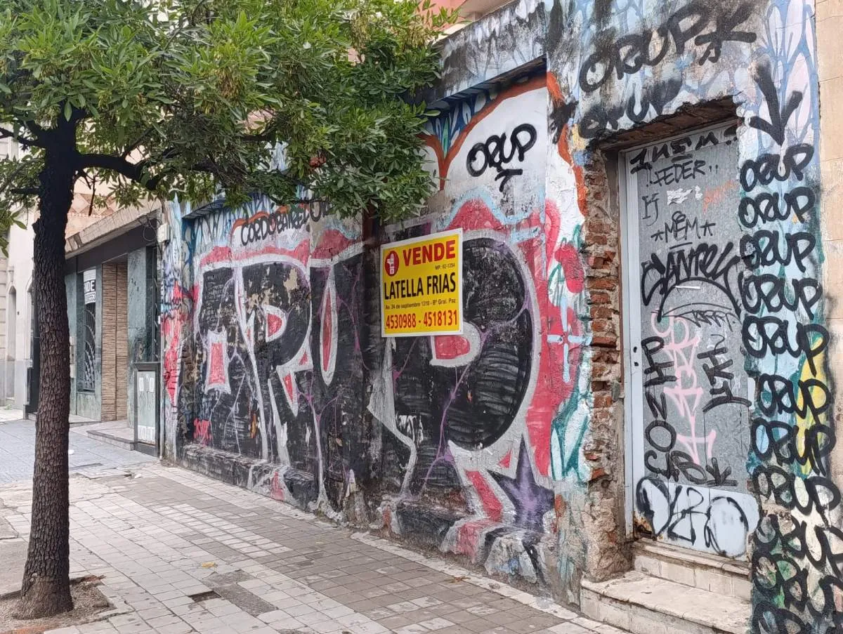 B Centro, Nicolás Avellaneda 355, lote a metros de Plaza Colón. Ag.