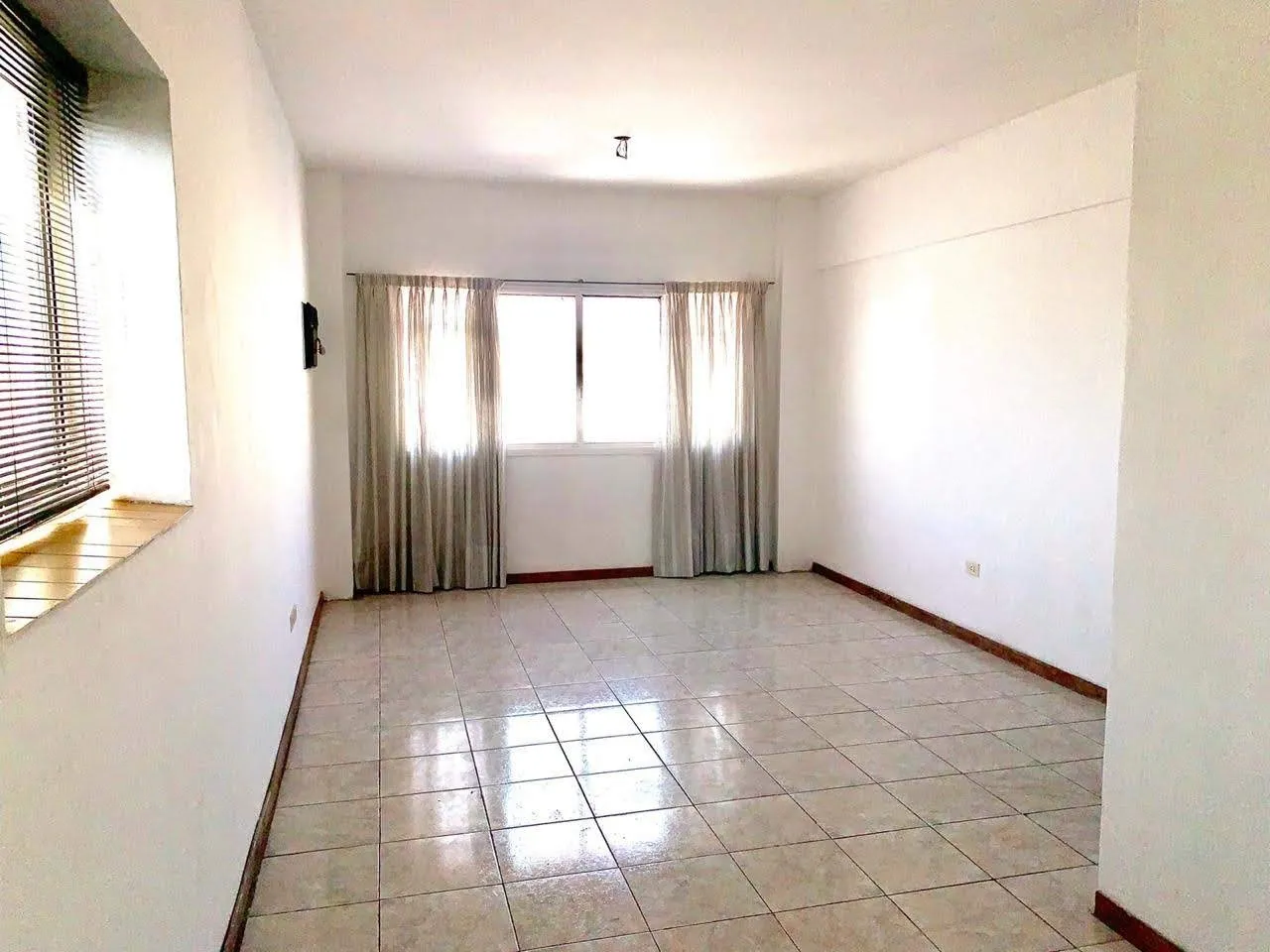 Oficina en Galería Norte