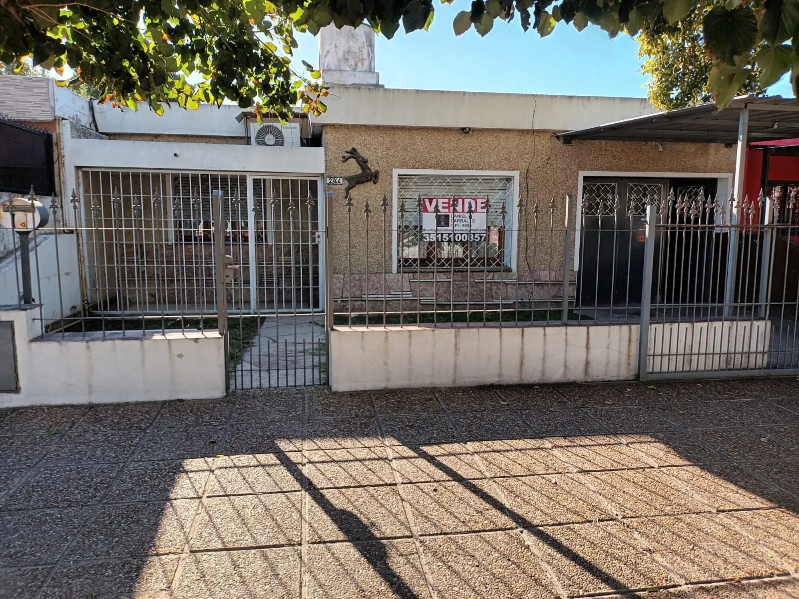 VENDO (OPORTUNIDAD) CASA  2 DORM. B° JOSE IGNACIO DIAZ  (2° SECCION)