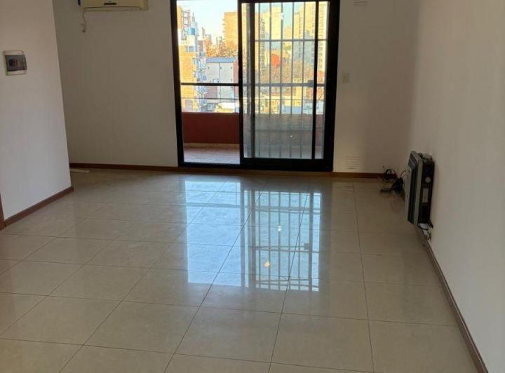 Departamento · 70m² · 2 Ambientes · 1 Cochera