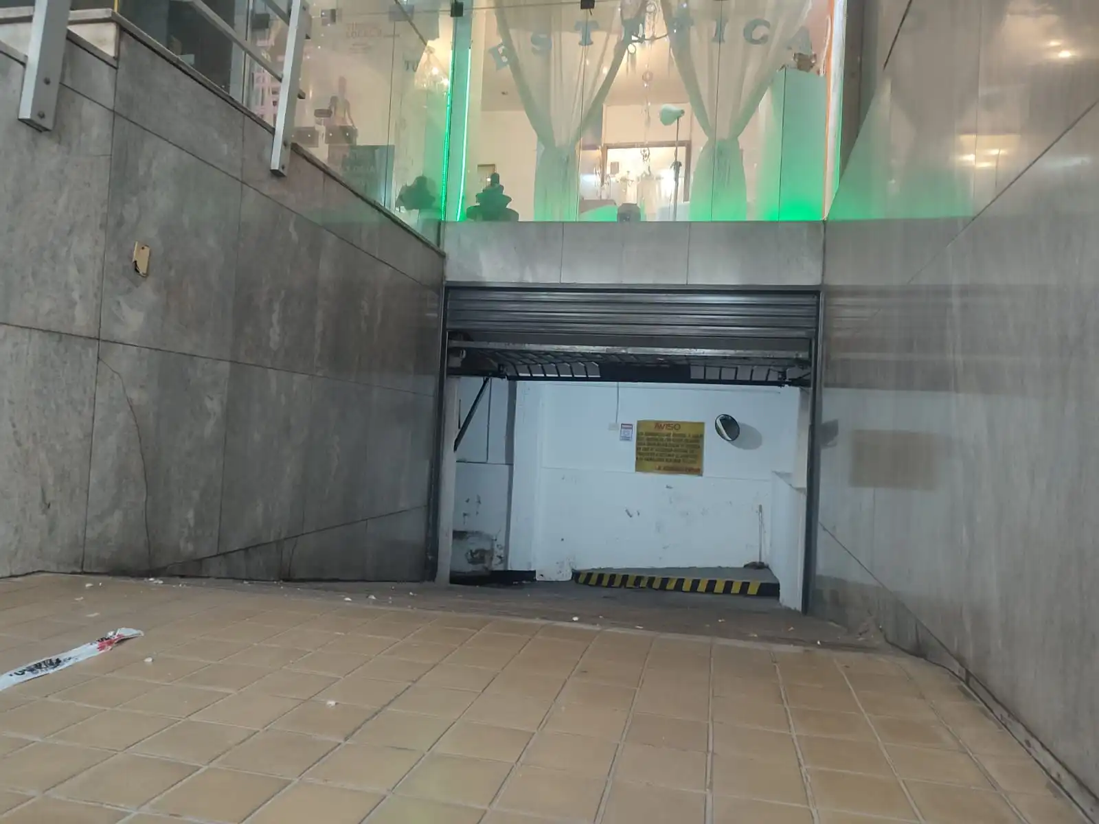 COCHERA EN EN VENTA PLENO CENTRO
