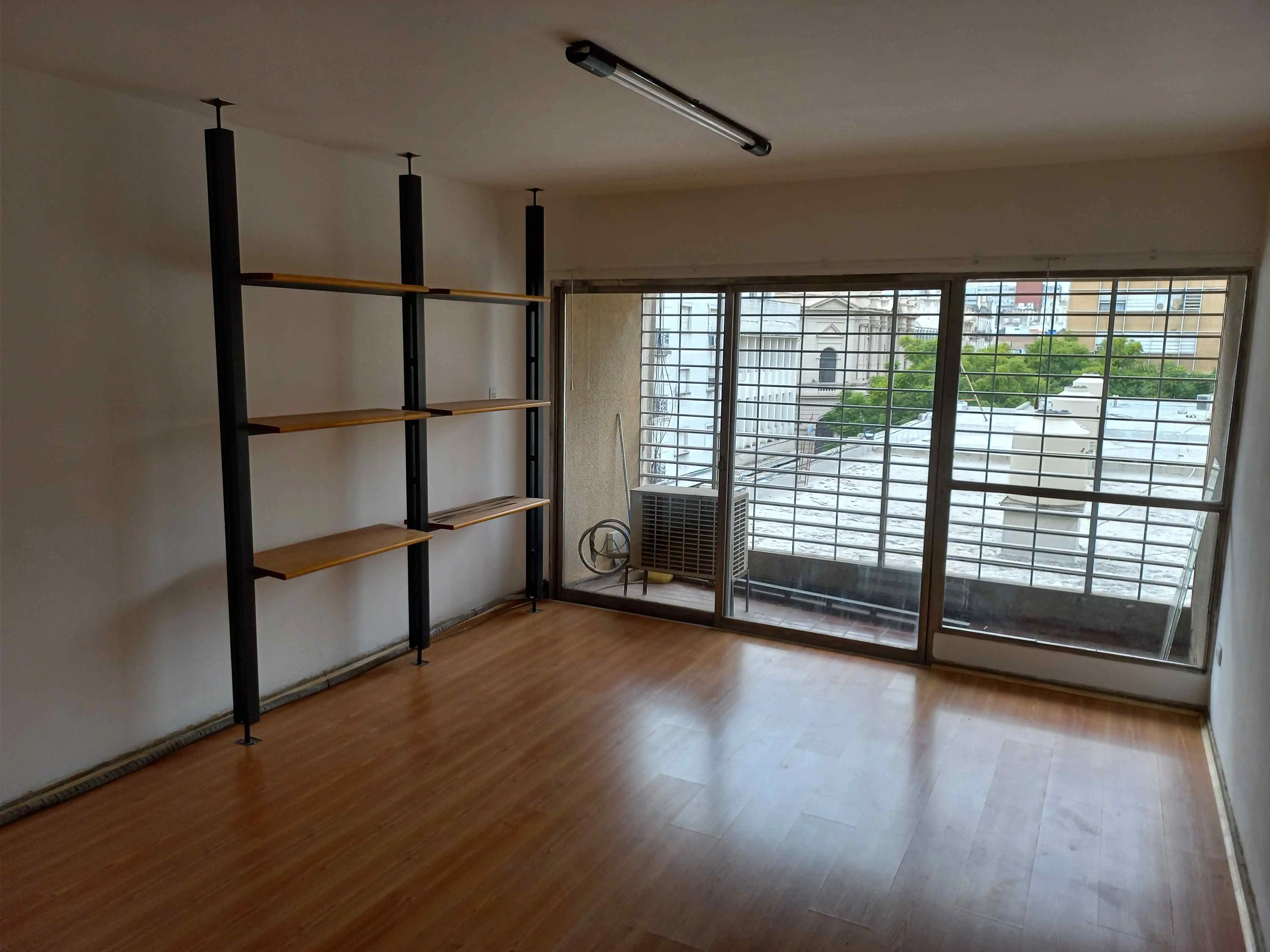 Oficina 2 privados en Venta con Renta