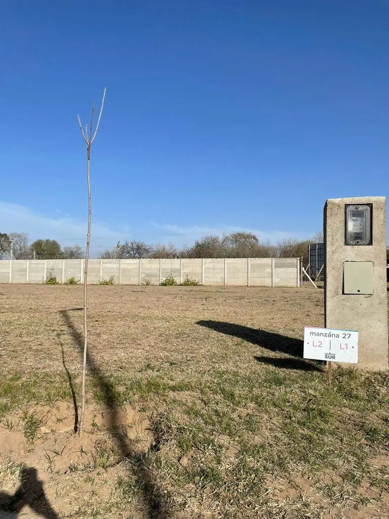 ¡Lote apto dúplex de 383,5 m listo para construir en Distrito Sur!