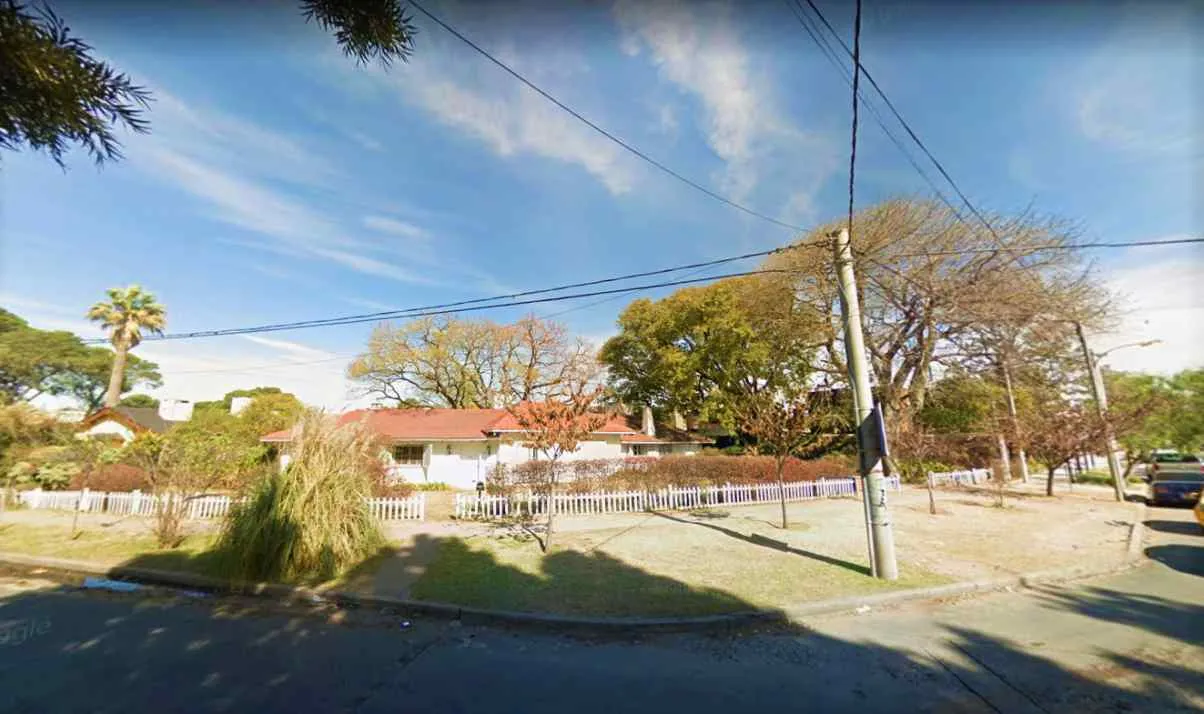 LOTE OPORTUNIDAD inversión comercial esquina única