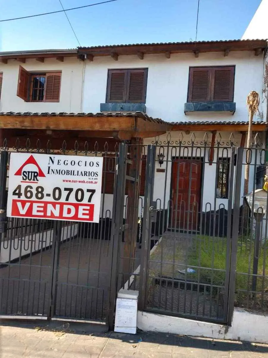 B CAPITAL SUR. DUPLEX EN VENTA TRES DORM.