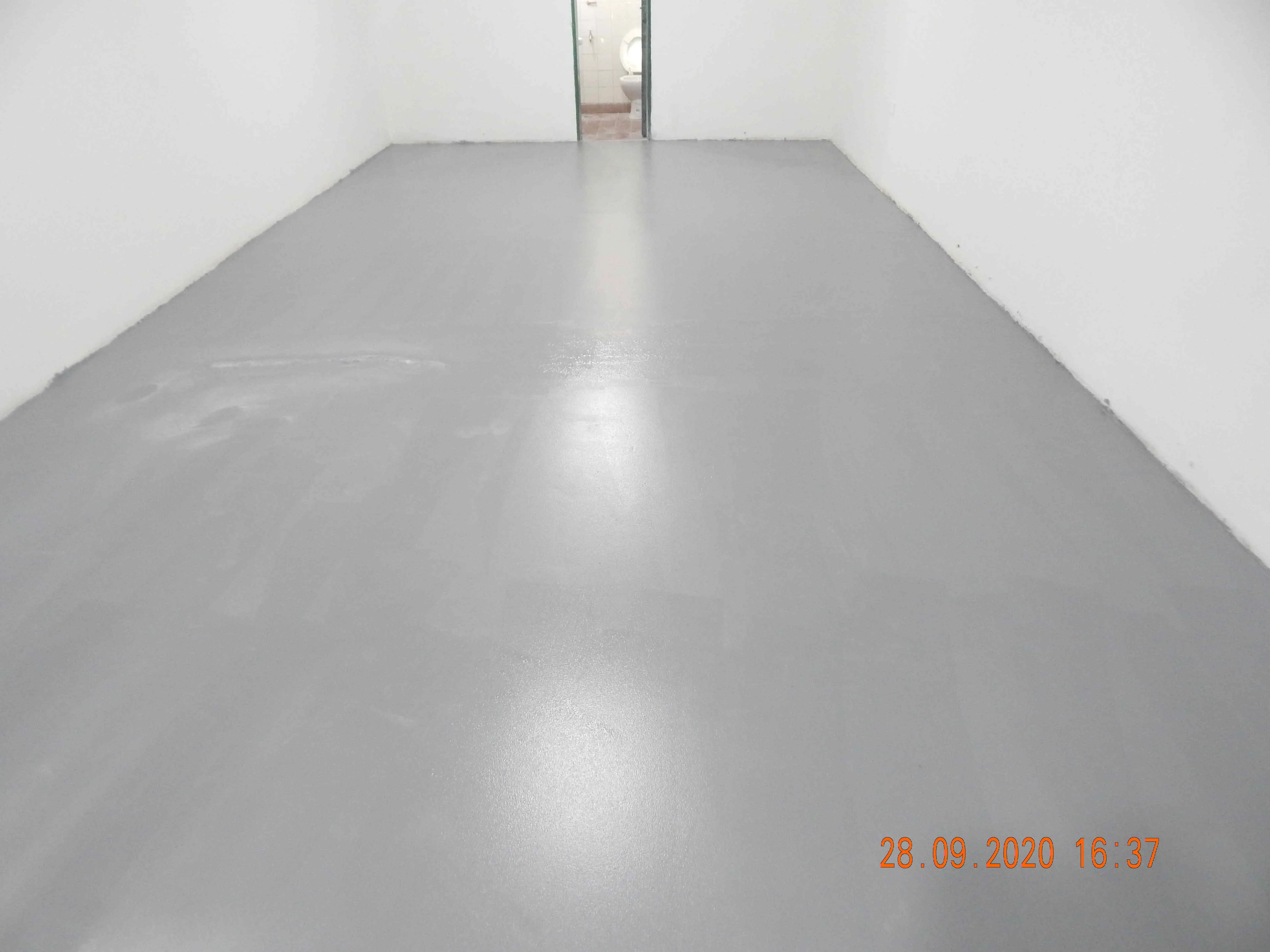 Mons. P. Cabrera Nº 2626,  2 locales 48m2 c/u c/baño, c/ reja y persiana meta