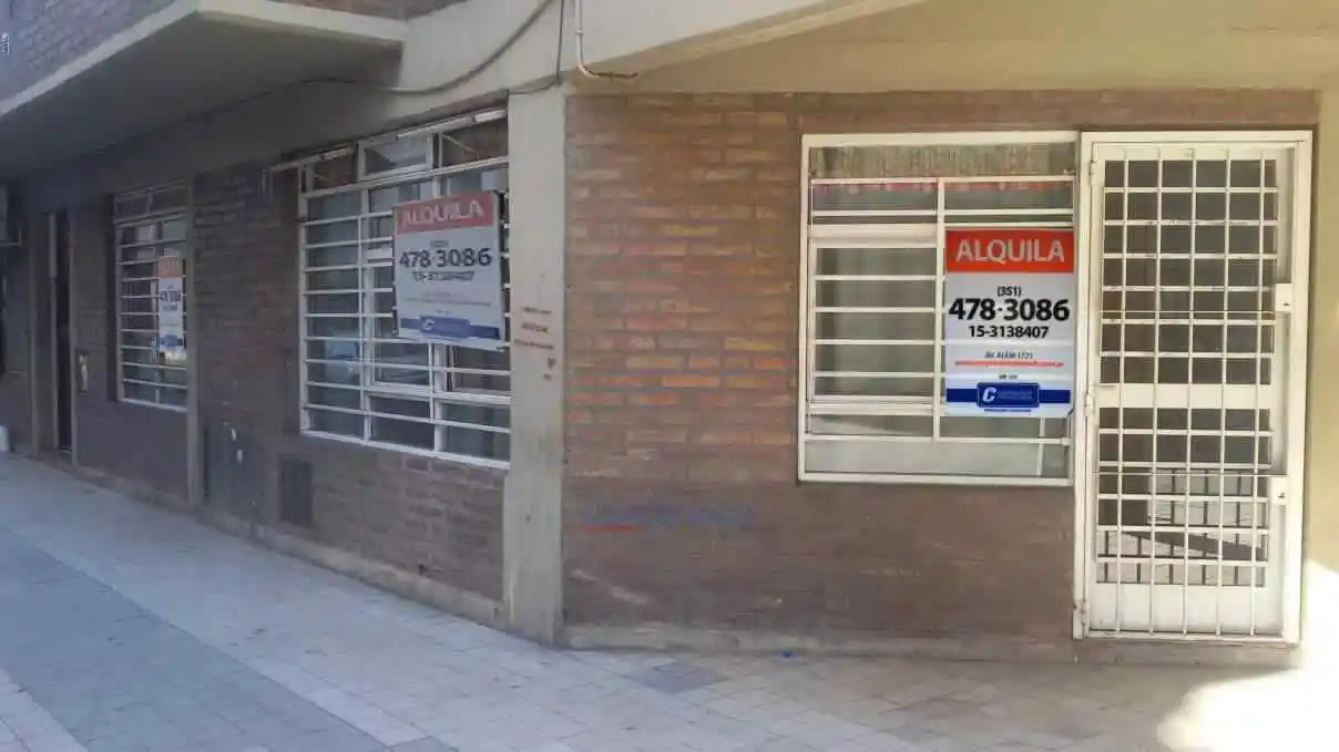 LOCAL - CENTRO - SANTIAGO DEL ESTERO 102