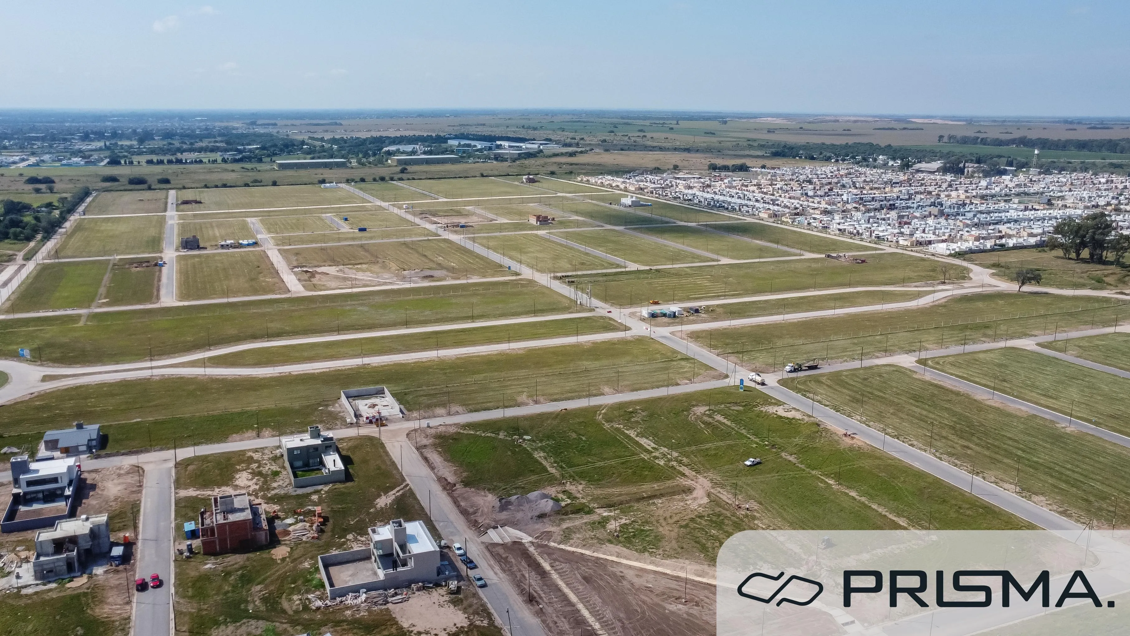 LOTE APTO DUPLEX FONDO NORTE-350M2-PAMPAS DE MANANTIALES