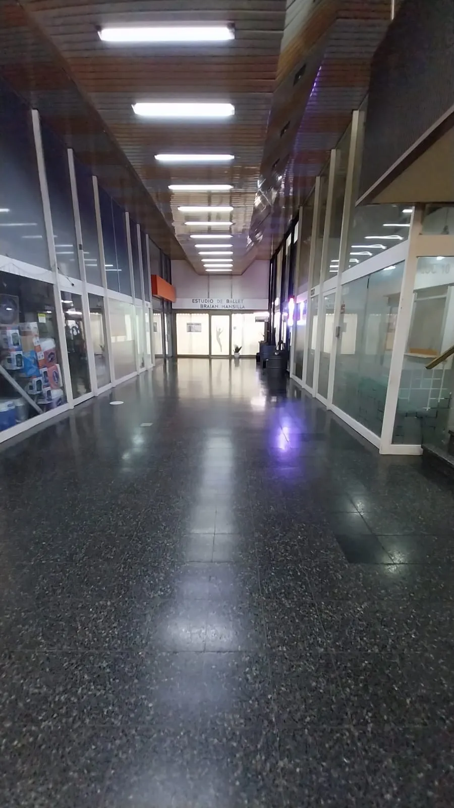 Oficina Deposito EN VENTA, de gastos bajos sobre 9 de Julio, pleno centro