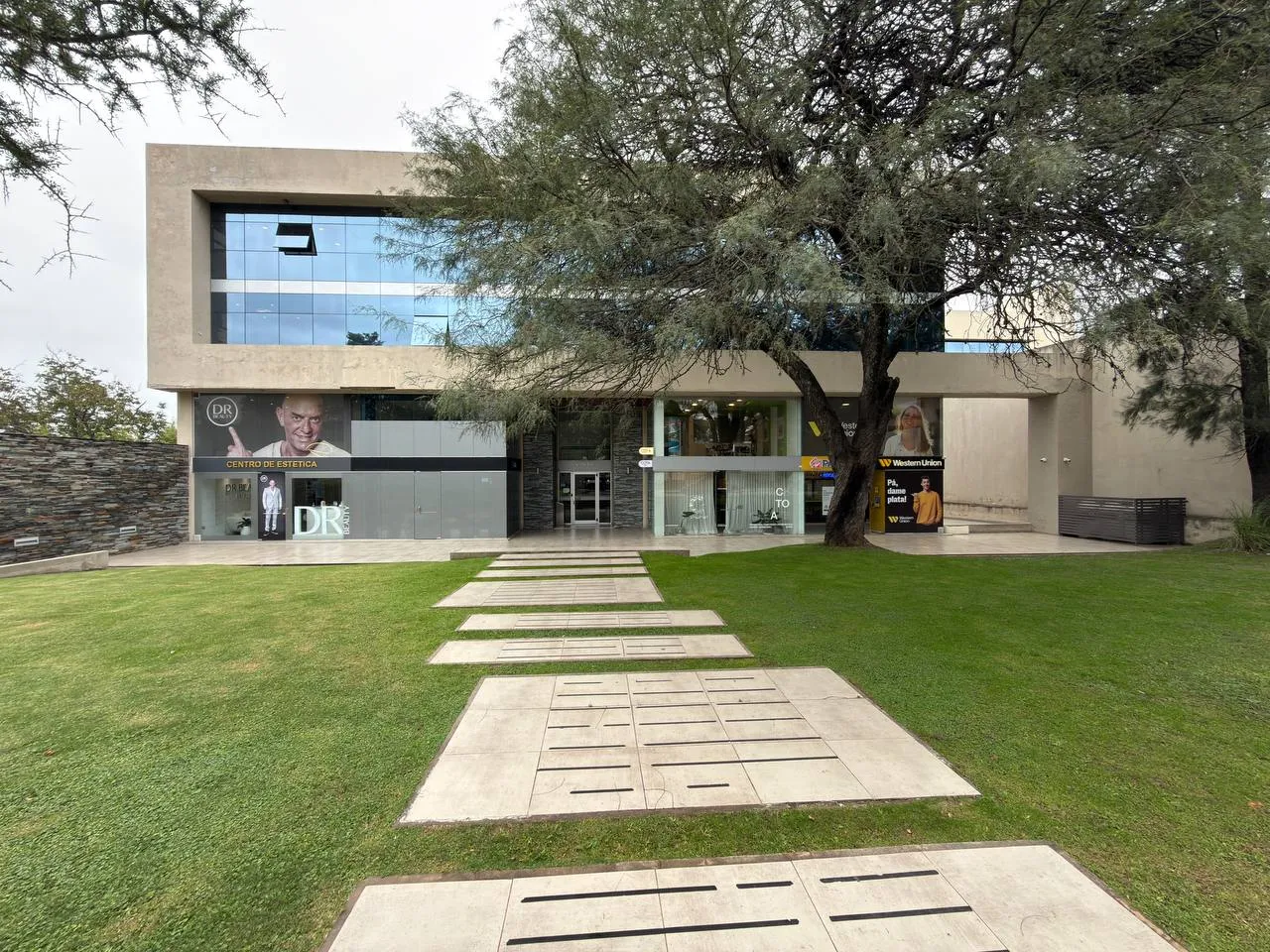 Oficina en Venta Edificio Corporativo Visto II. Cerro de las Rosas