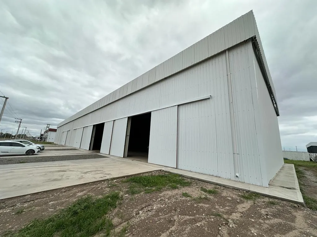Oportunidad de inversión - Nave 1500m2 en Polo 52 con renta!
