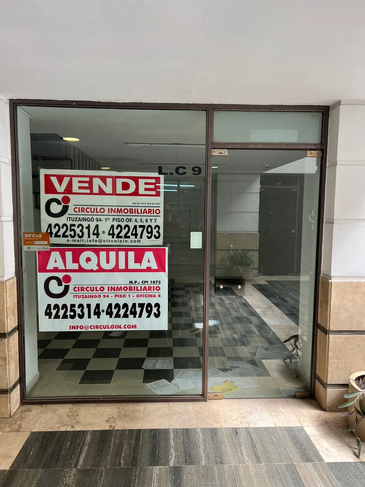 LOCAL 9 EN VENTA - GALERIA SAINT MICHEL