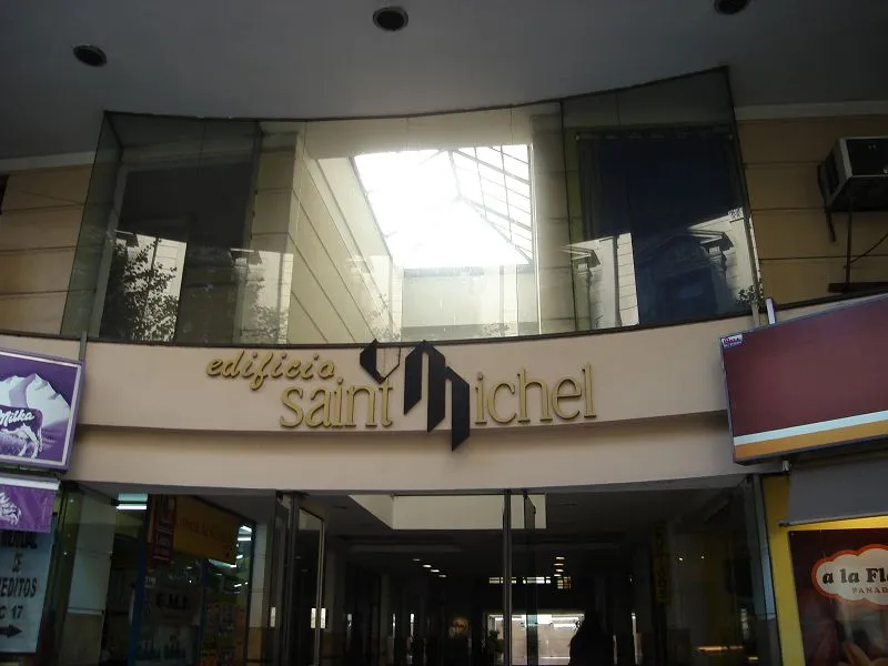 LOCAL 15 EN VENTA - GALERIA SAINT MICHEL