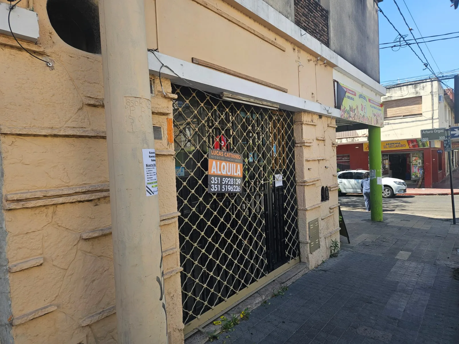 Alquilo Local comercial en Alberdi 40mts sobre santa rosa casi esquina A. Orgaz
