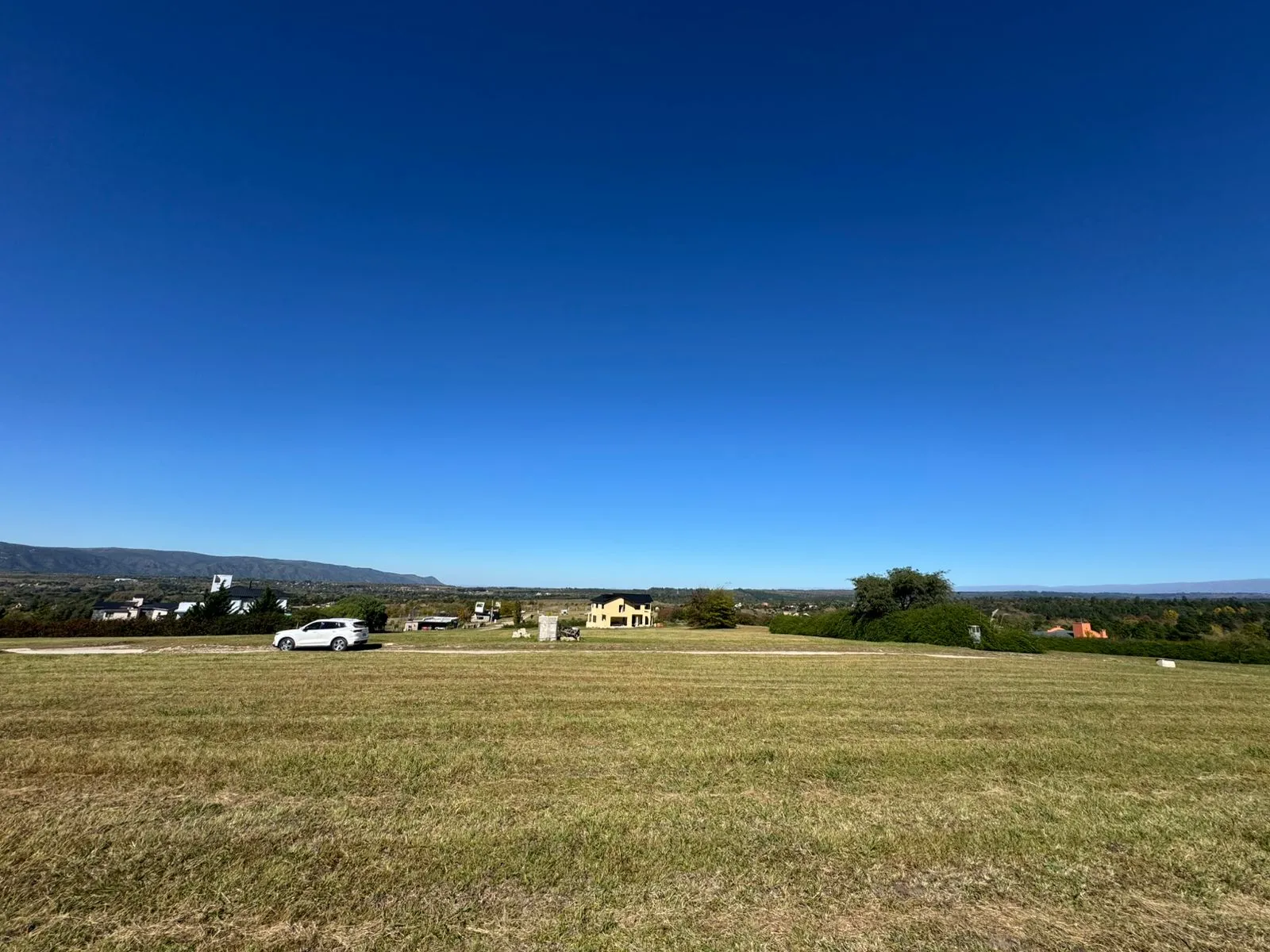 VENTA TERRENO 2200 M2. B ° ALTOS DEL CORRAL. LOS REARTES
