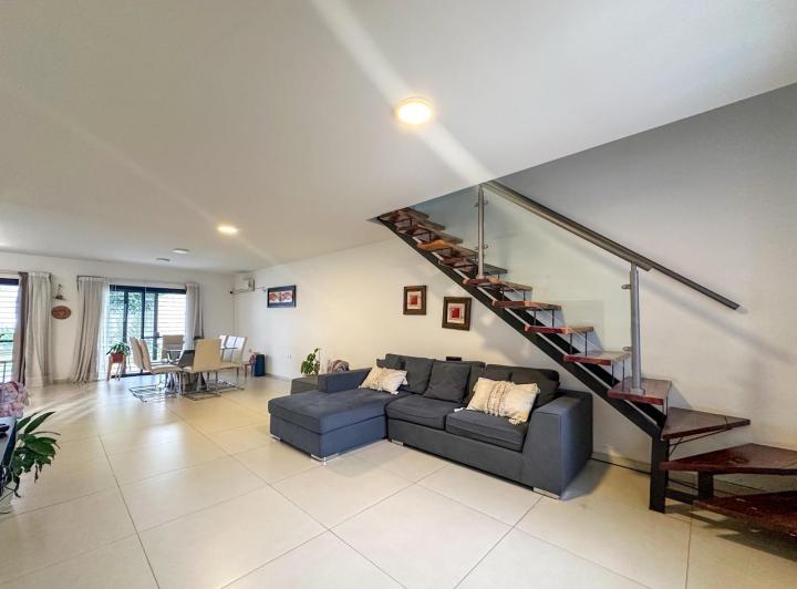 Casa · 152m² · 3 Dormitorios · 2 Cocheras