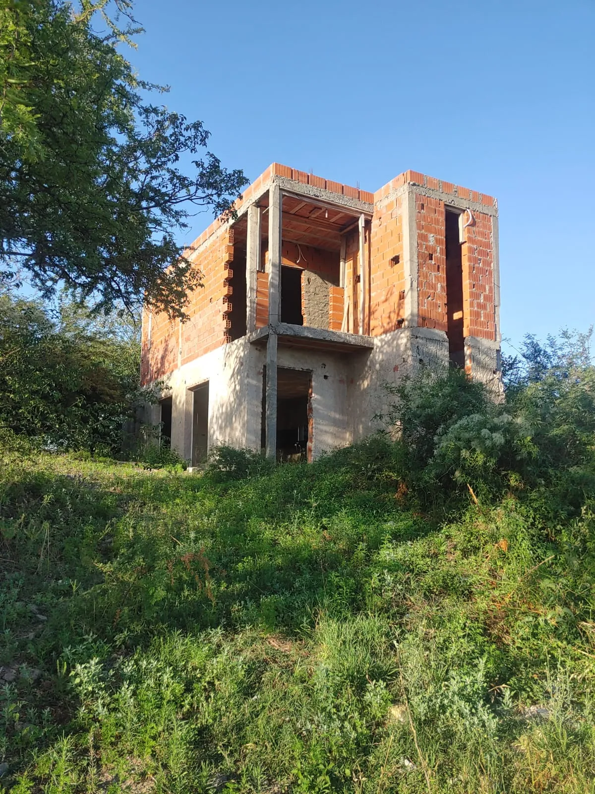 VENDO CASA EN CONSTRUCCION - 2 DORM - UNQUILLO - B° PROGRESO