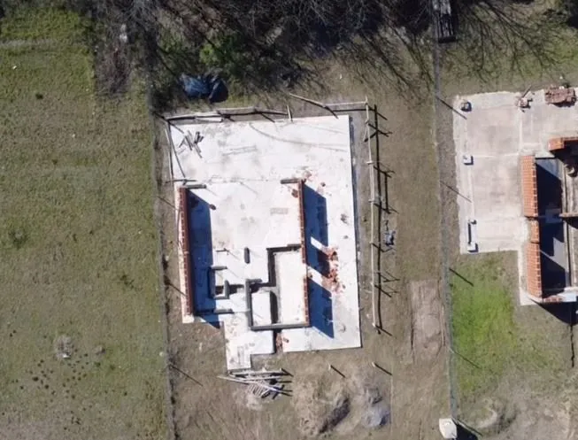 Colonia Tirolesa -  casa en construcción en Lote de Terreno