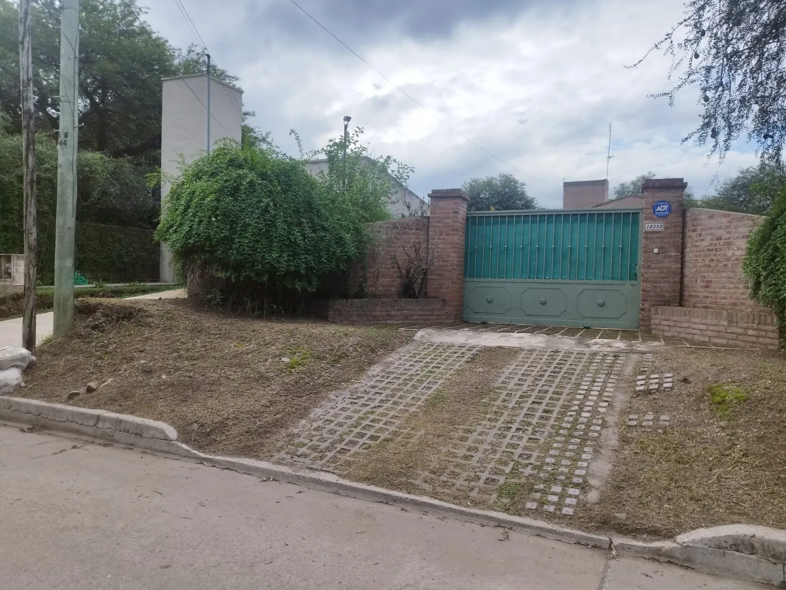 Villa Warcalde lote en excelente ubicacion