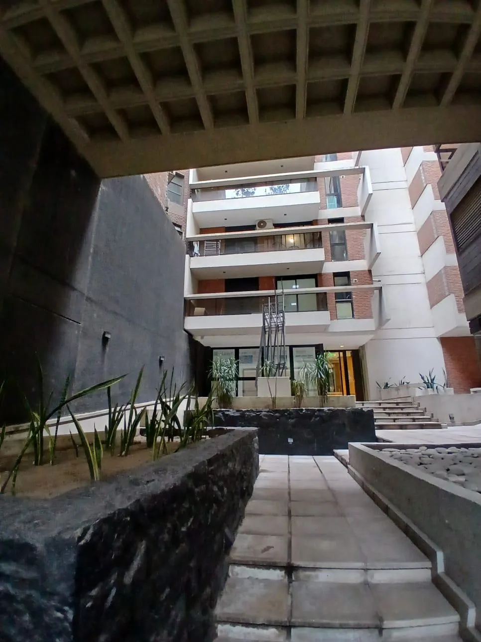 OFICINA EN VENTA EN PLENO NUEVA CORDOBA - A ESTRENAR