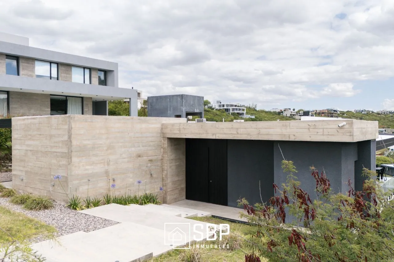CASA EN VENTA | COUNTRY LA DESEADA | 3 DORM