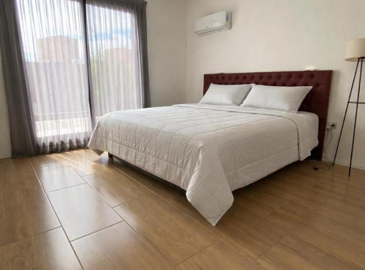 Casa · 152m² · 14 Ambientes · 2 Cocheras