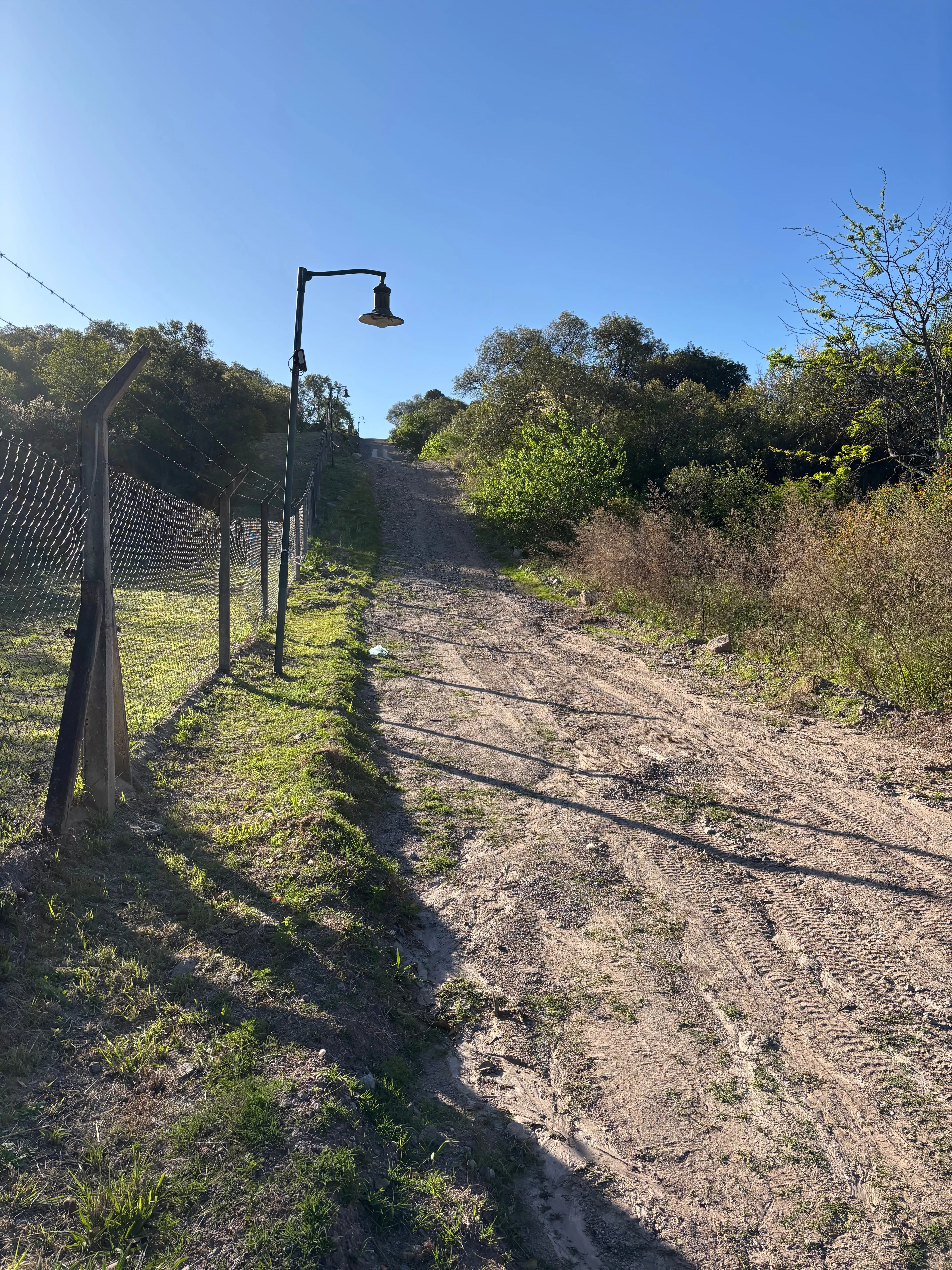LOTE CON ESCRITURA EN SIERRA NUEVA MENDIOLAZA