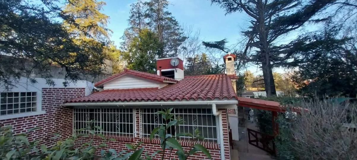 CHALET  - VILLA CERRO AZUL - A 2 KM DE AGUA DE ORO -  HERMOSA VISTA - CG