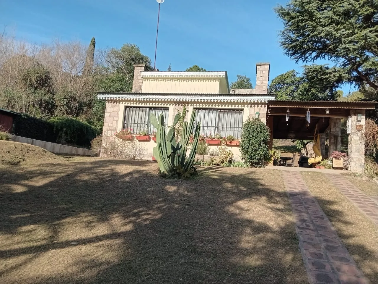 Se vende casa en Vertientes de La Granja dos dormitorios pileta Amoblada