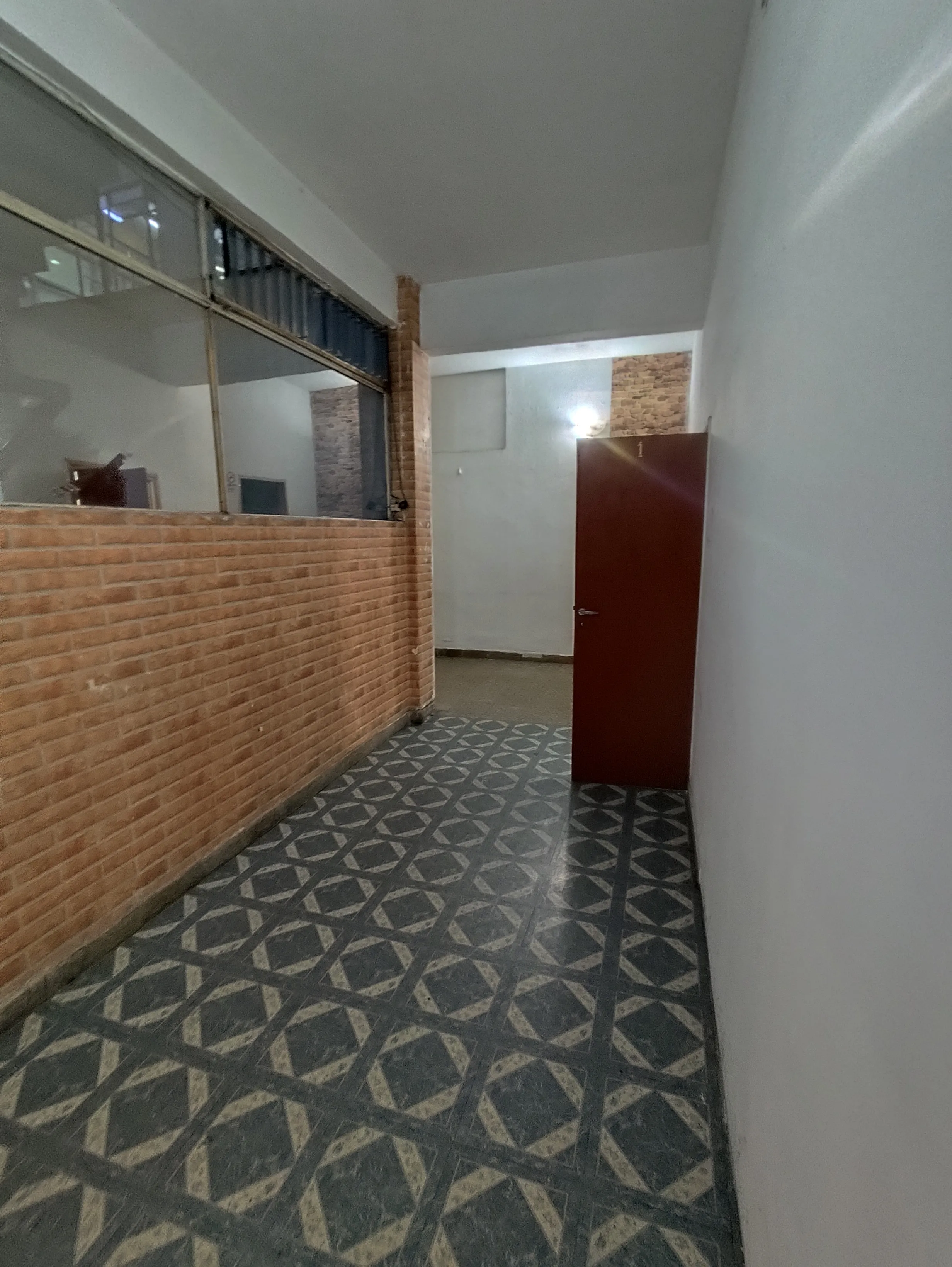 Vendo oficina amplia en zona centro