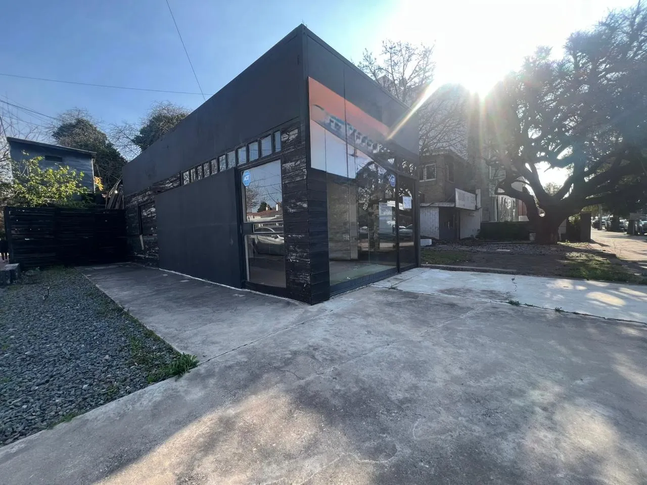 VENTA LOTE ESQUINA IMPERDIBLE INVERSOR EN BARRIO CERRO DE LAS ROSAS