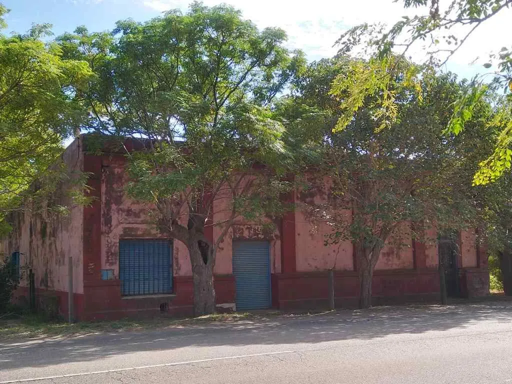 TERRENO 1Ha - KM 691