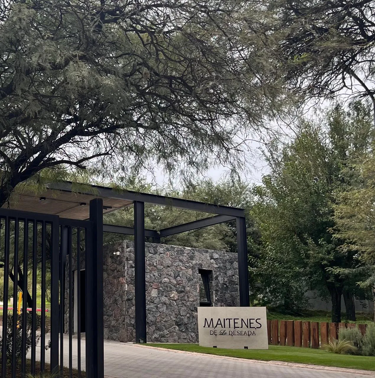 LOTE CON INCREÍBLES VISTAS EN MAITENES DE LA DESEADA