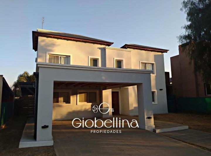 Casa · 200m² · 6 Ambientes · 2 Cocheras
