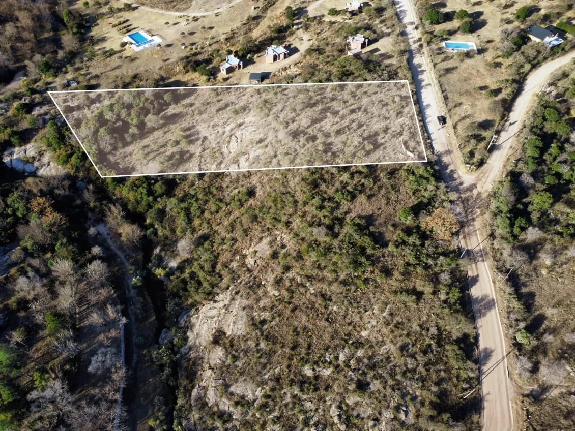Se vende fracción de 1 hectárea en la localidad de Nono, Córdoba