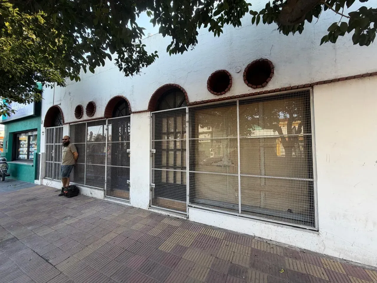 Alquiler de local en Av sargento cabral