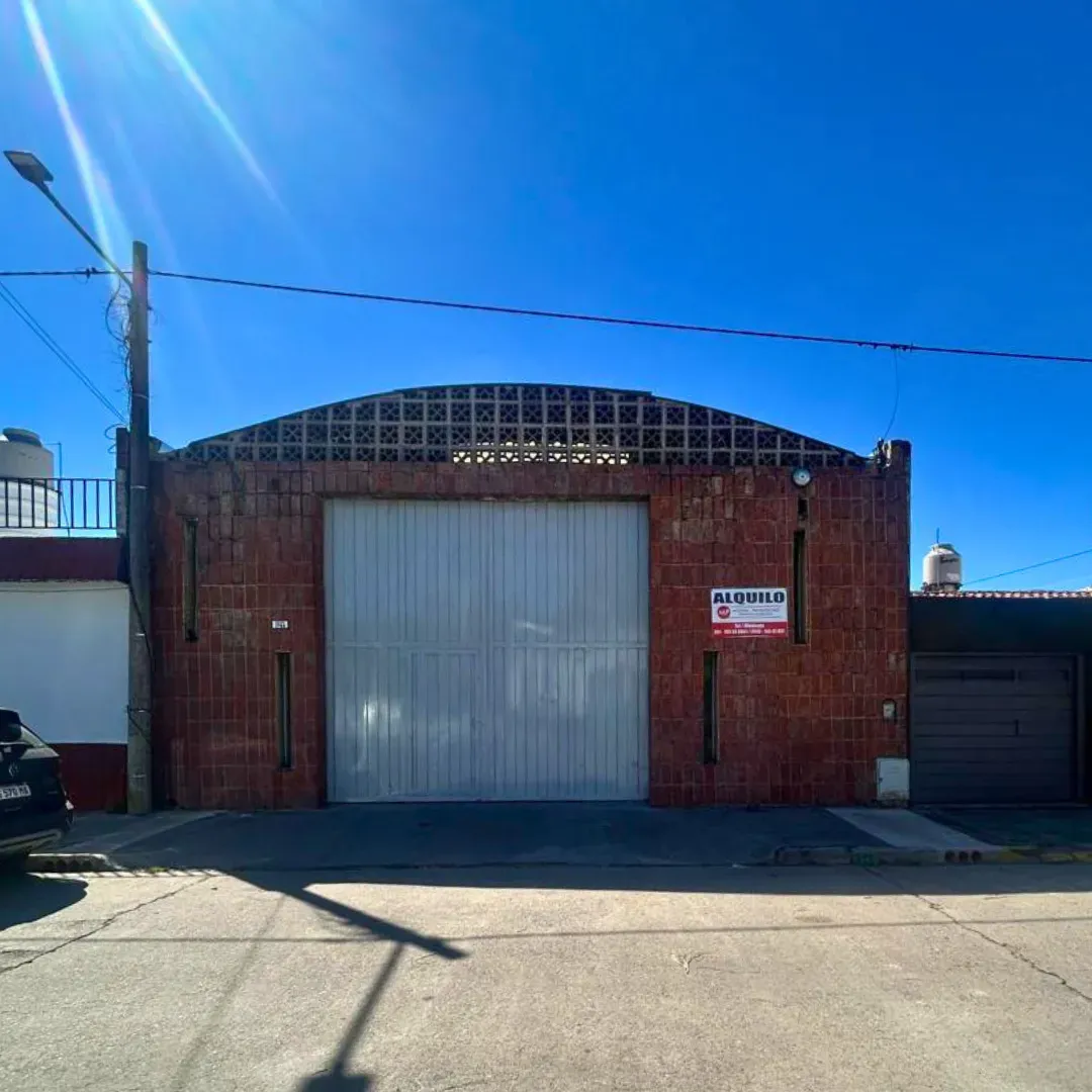 Se VENDE galpón en Bº San Martín EXC. UBICACIÓN