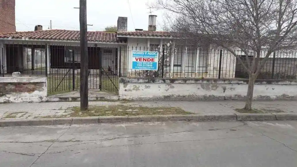 Cerro - Terreno 840 mts. salida 2 calles
