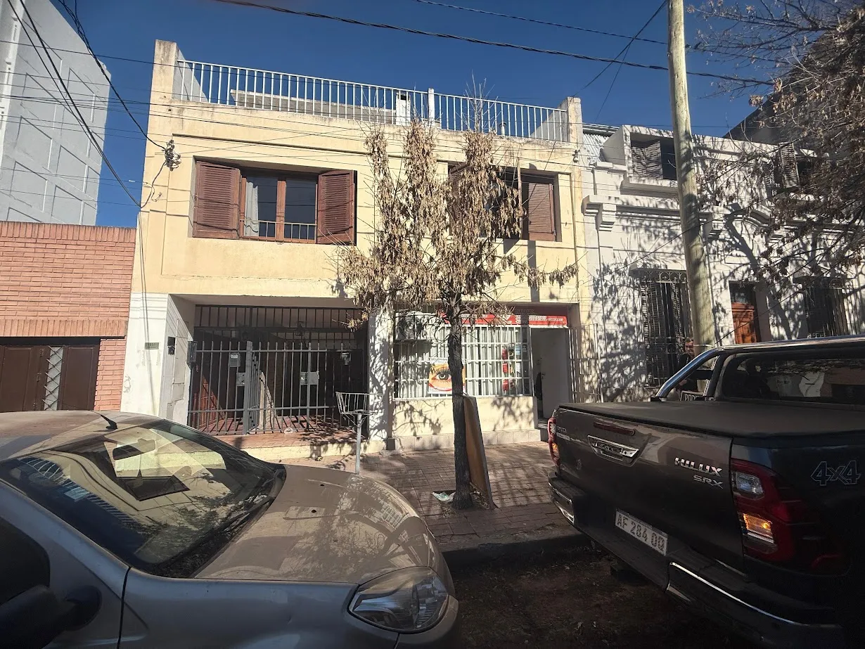 VENTA LOCAL COMERCIAL BARRIO SAN MARTIN. EN OPORTUNIDAD