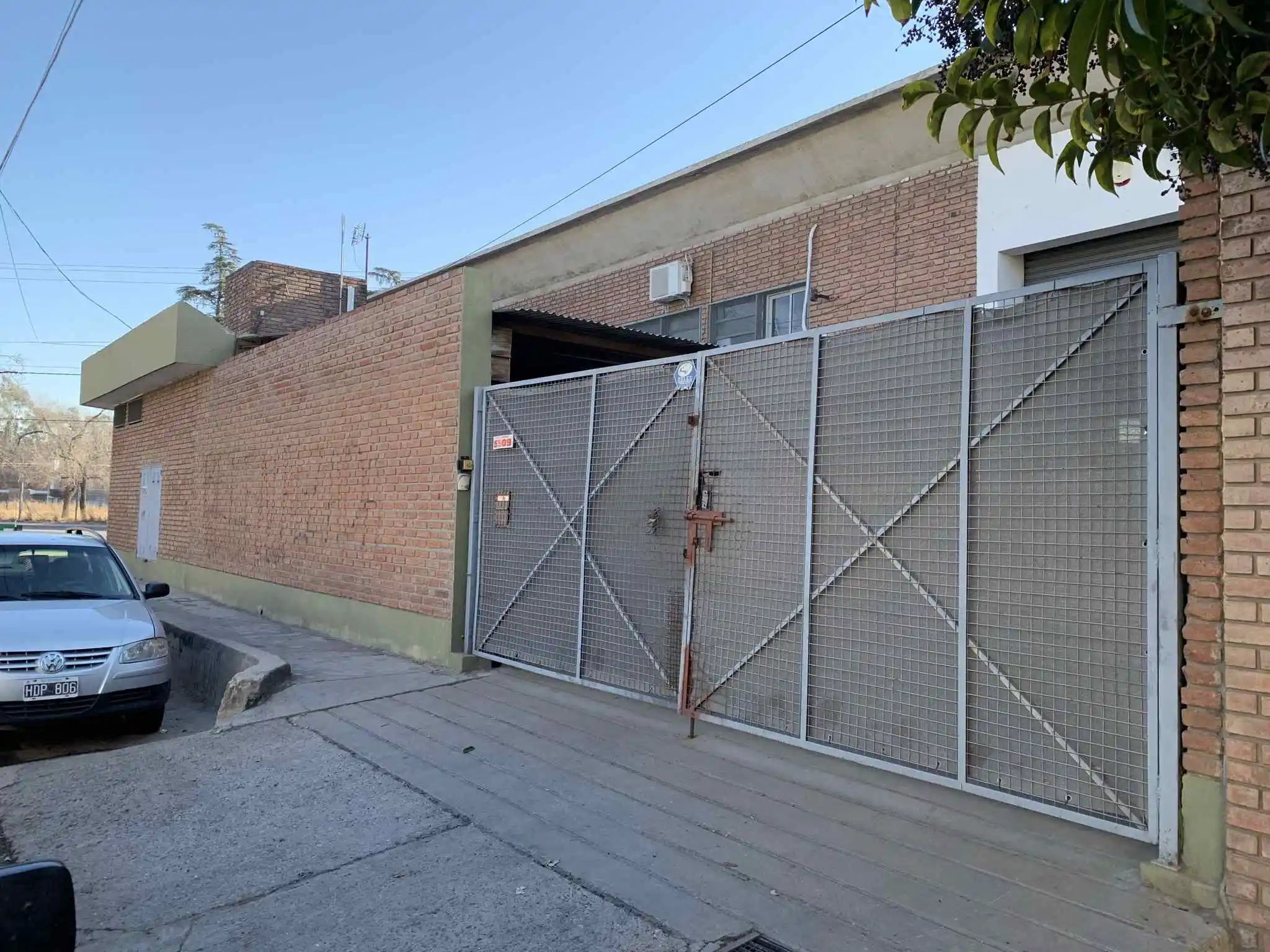 GALPON VENTA 558 M2 Ferreyra Parque Industrial