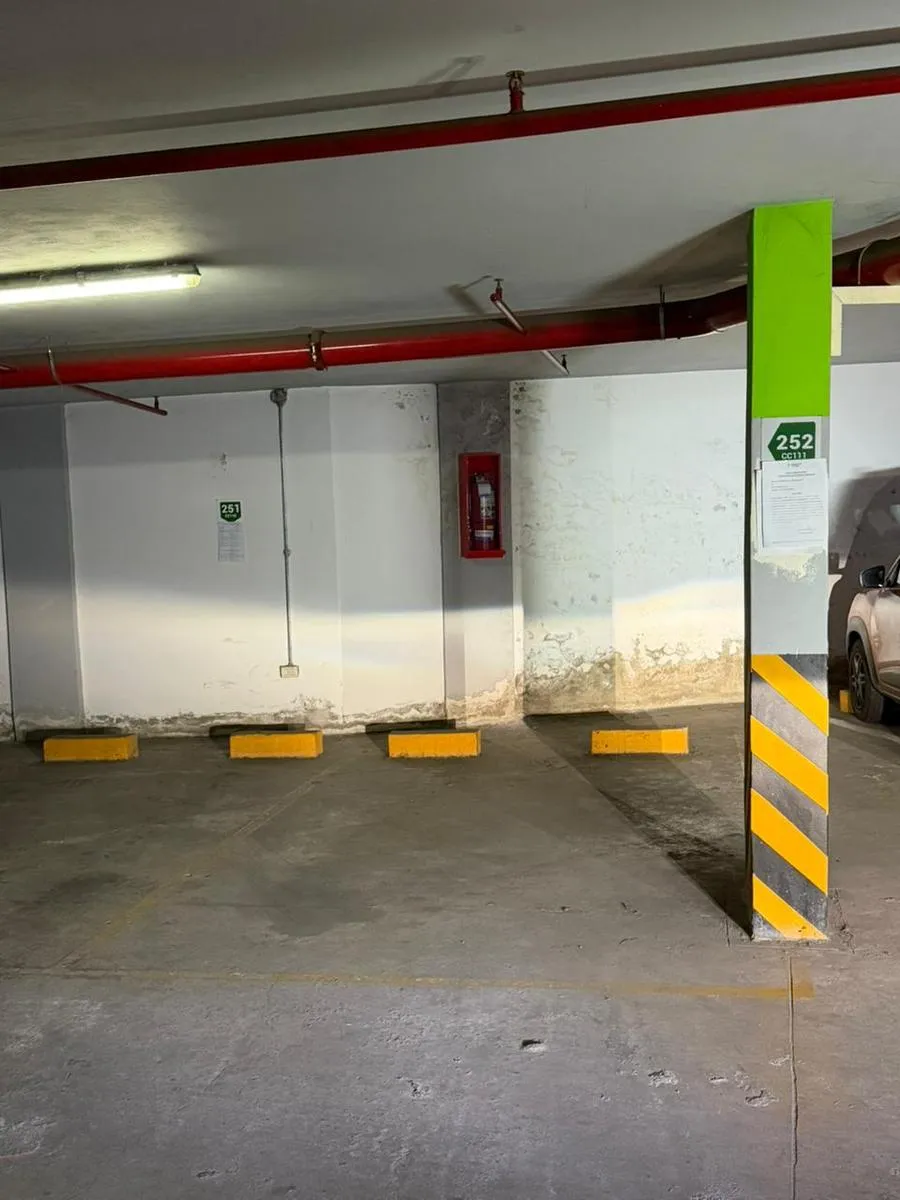 TU COCHERA EN COMEPLEJO CON SEGURIDAD!!!