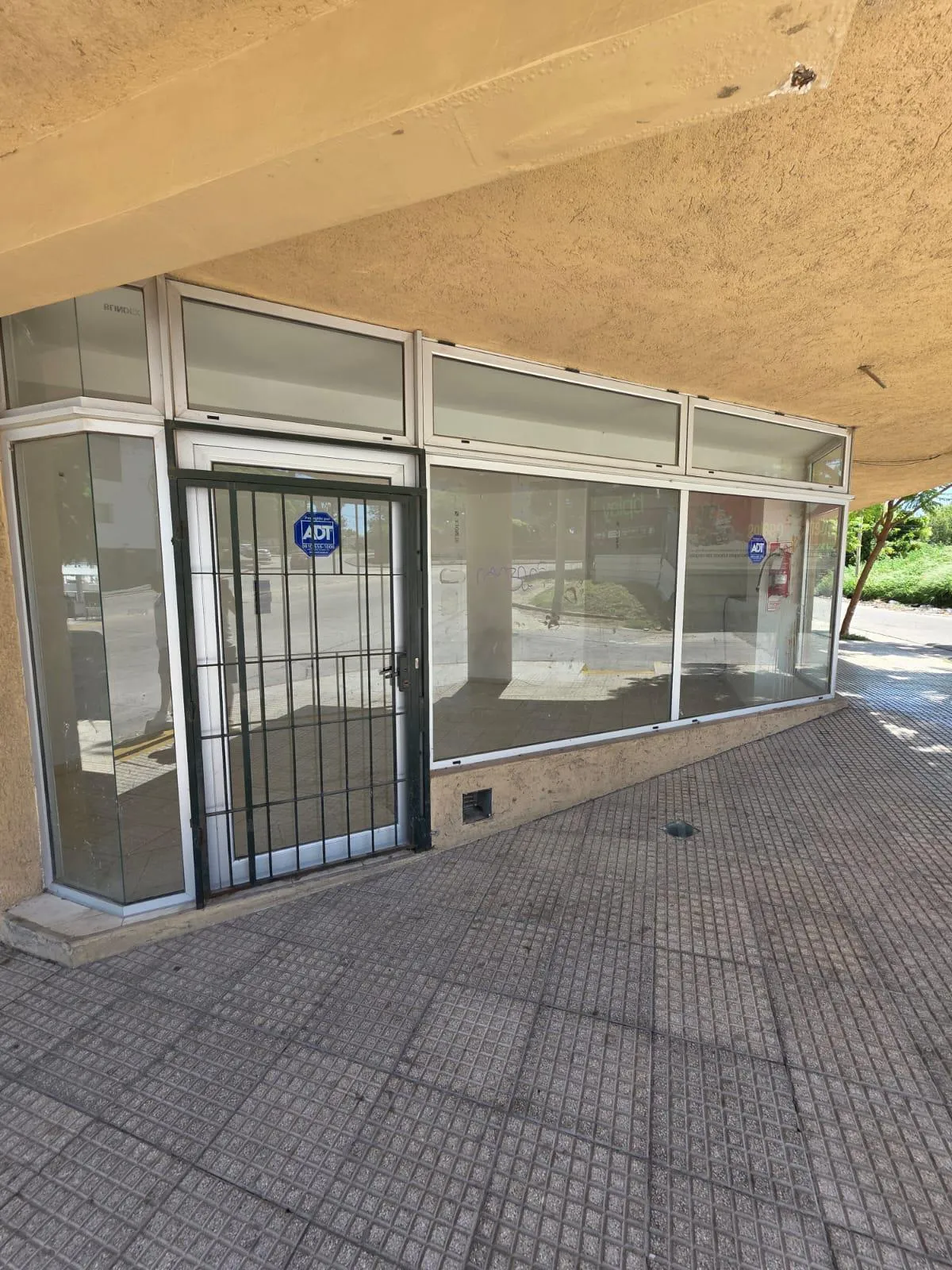 VENTA LOCAL COMERCIAL - OBSERVATORIO