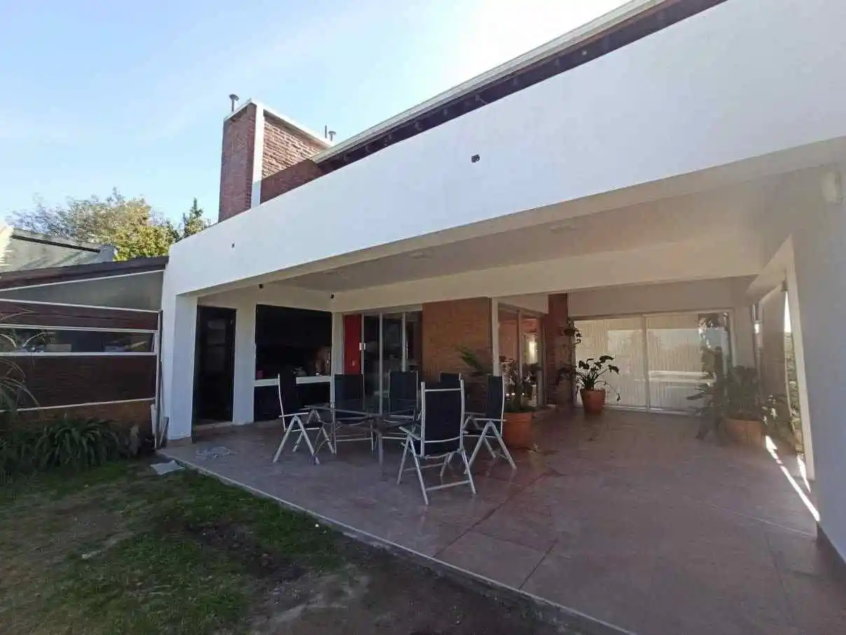 VENTA - TERRAZAS DE VILLA  ALLENDE - 3 DORM. 3 BAÑOS  - BAÑO SUITTE