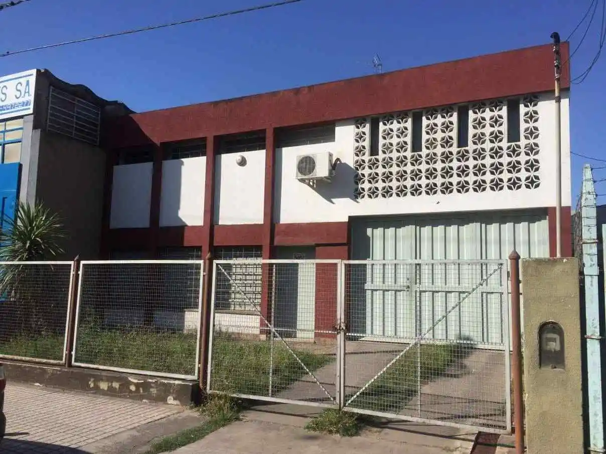 GALPON EN VENTA SOBRE AV SABATTINI AL 5100