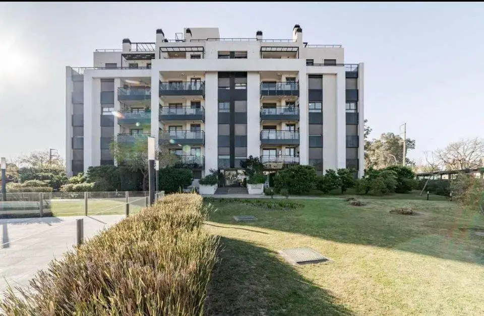 VENDO DEPTO 2 DORM PILETA COCHERA- CASONAS DEL SUR 2