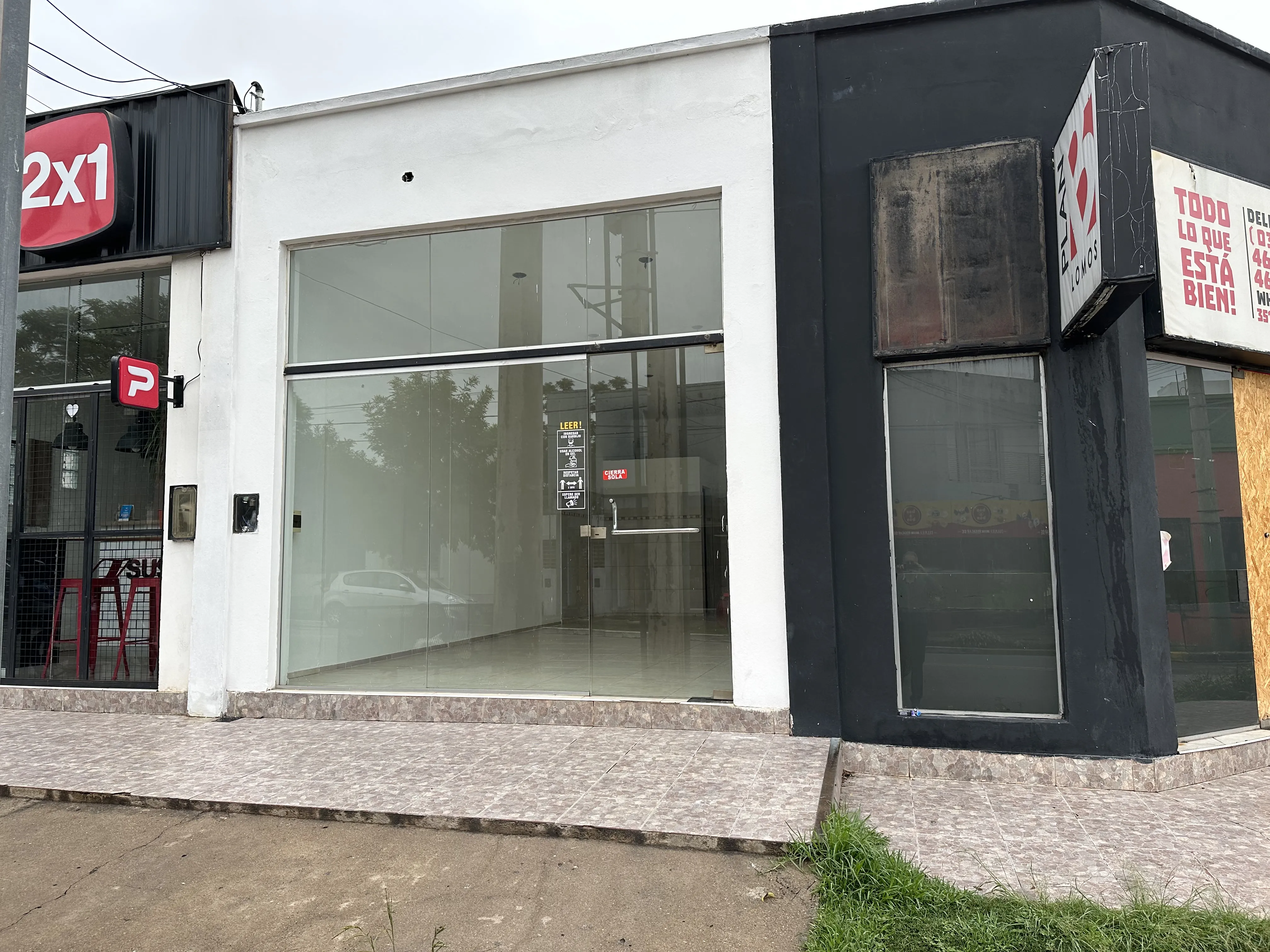 Av Simón Bolivar 1.260 Barrio Los Prados a una cuadra de La Estanzuela