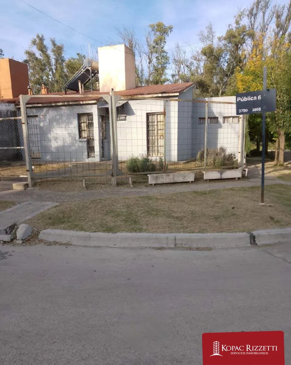 VENTA CASA ESQUINA CON 1 DORMITORIO CON AMPLIACION PORTANTE PARA 3 DORMITORIOS