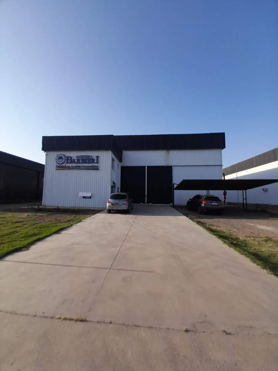 NAVE INDUSTRIAL EN VENTA - SE ACEPTA OFERTA DE CONTADO - POLO 52 - PRIMERA ETAPA...