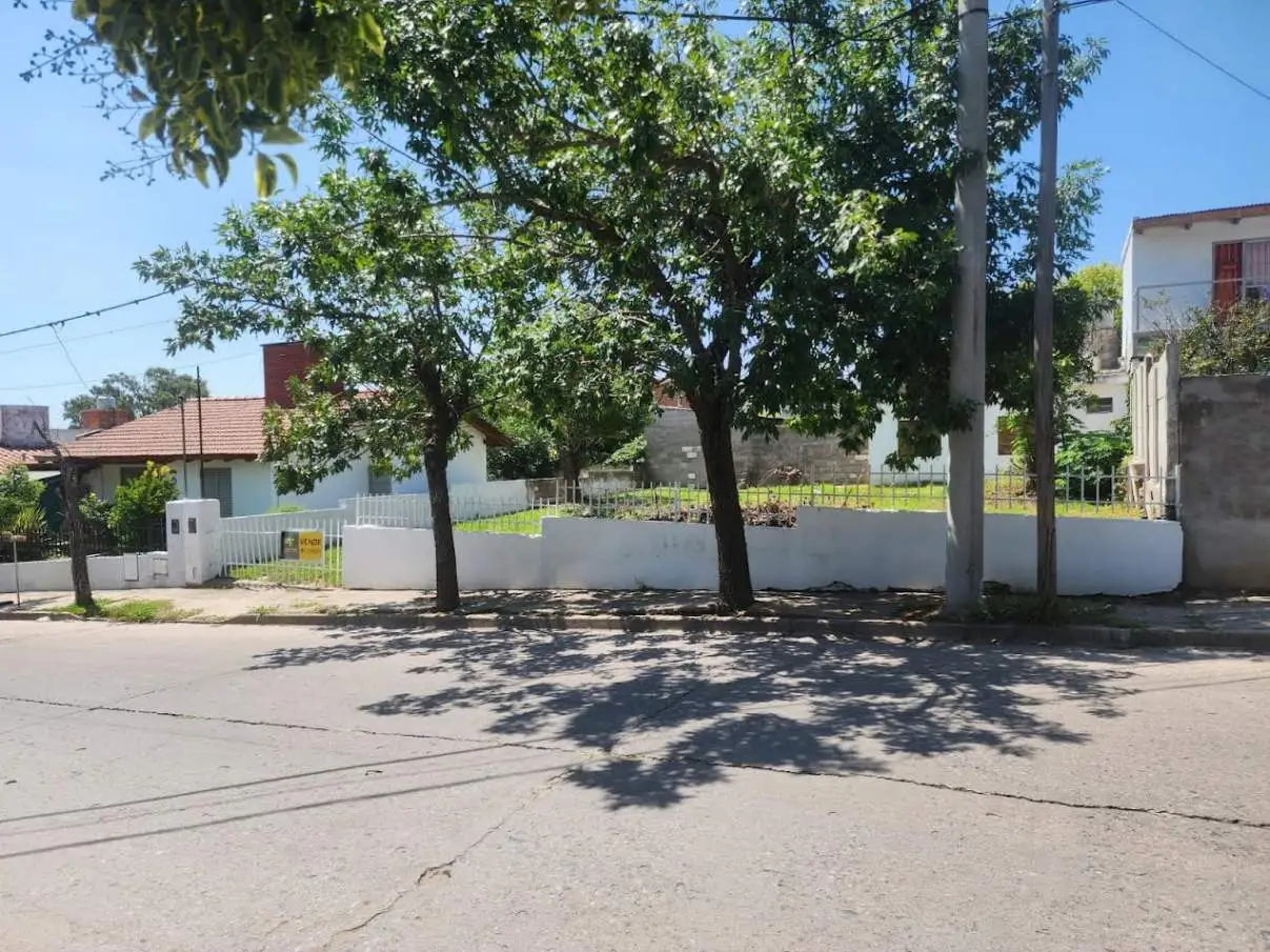 OPORTUNIDAD PARA CONSTRUIR! LOTE EN VENTA - VILLA CARLOS PAZ.