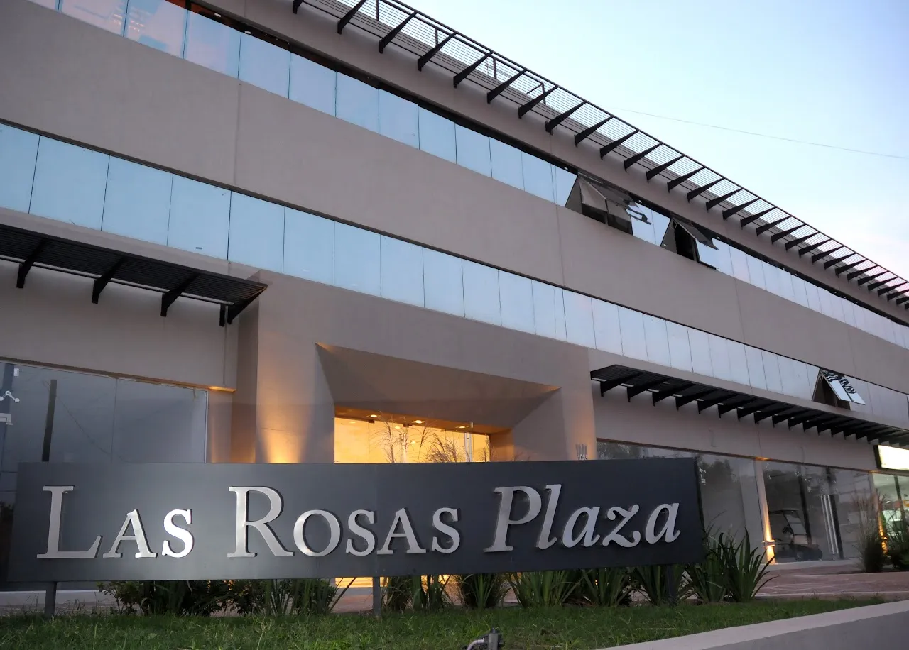 LOCAL 120 m2 luminoso amplio CERRO